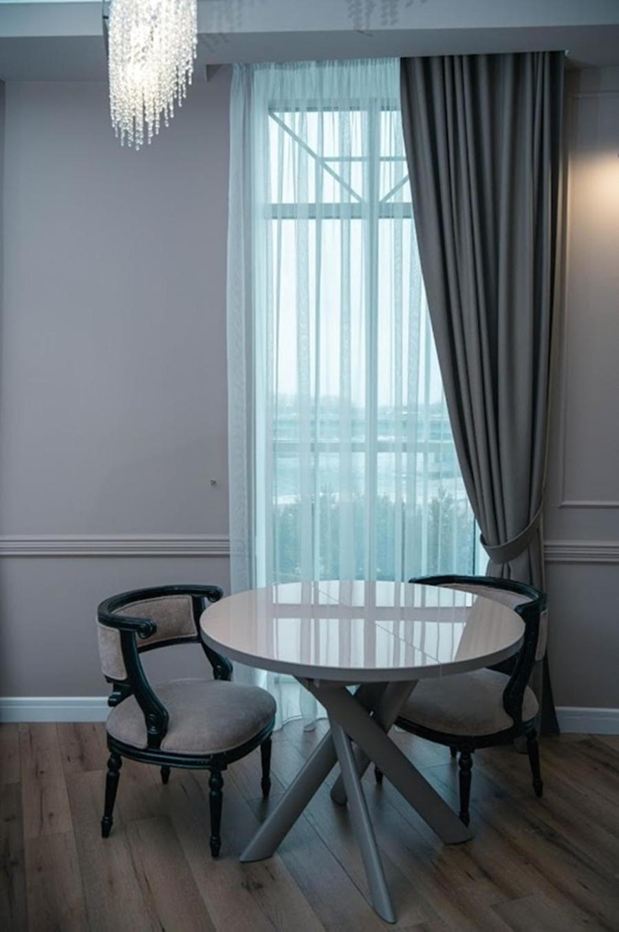 Royal Bv Hotell Ustʼ-Kamenogorsk Exteriör bild